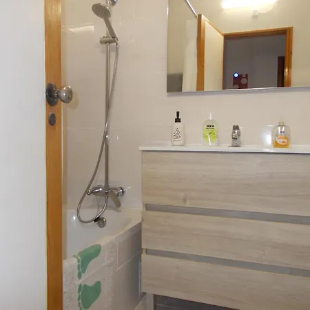T2 Sea View Apartment